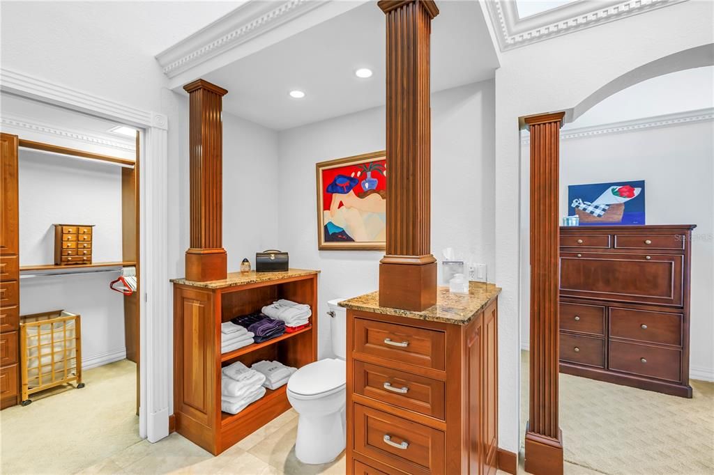 En Venta: $1,799,000 (4 camas, 3 baños, 2779 Pies cuadrados)