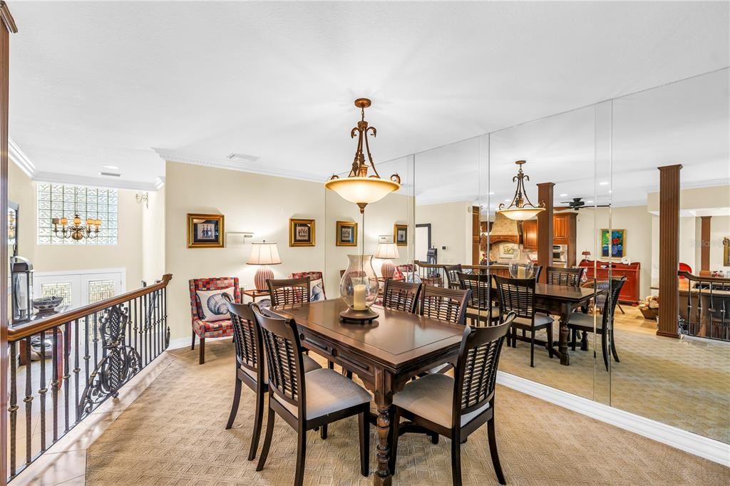 En Venta: $1,799,000 (4 camas, 3 baños, 2779 Pies cuadrados)