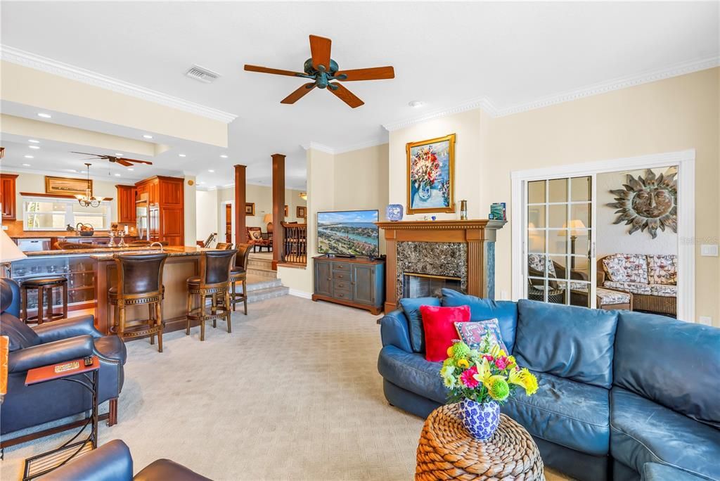 En Venta: $1,799,000 (4 camas, 3 baños, 2779 Pies cuadrados)