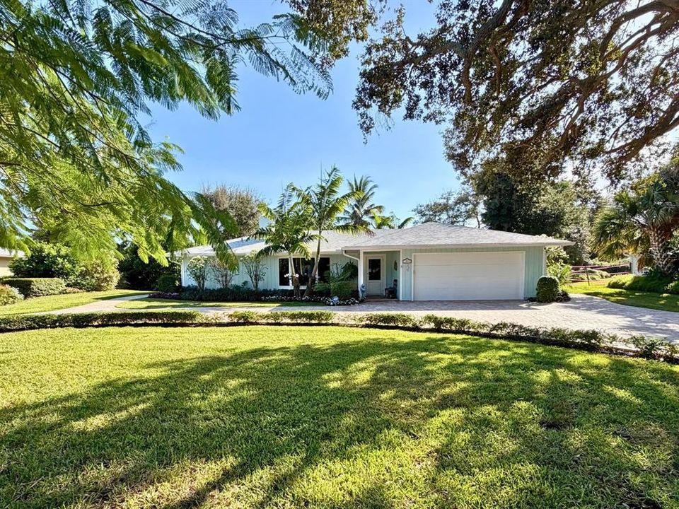 For Rent: $15,500 (3 beds, 2 baths, 1858 Square Feet)