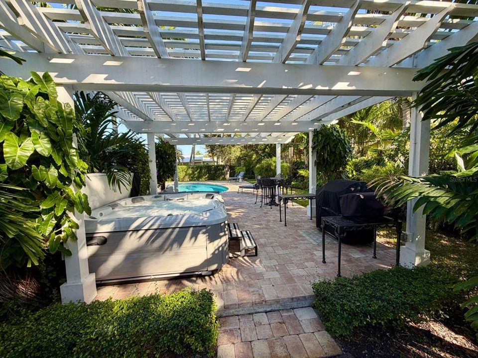 For Rent: $15,500 (3 beds, 2 baths, 1858 Square Feet)