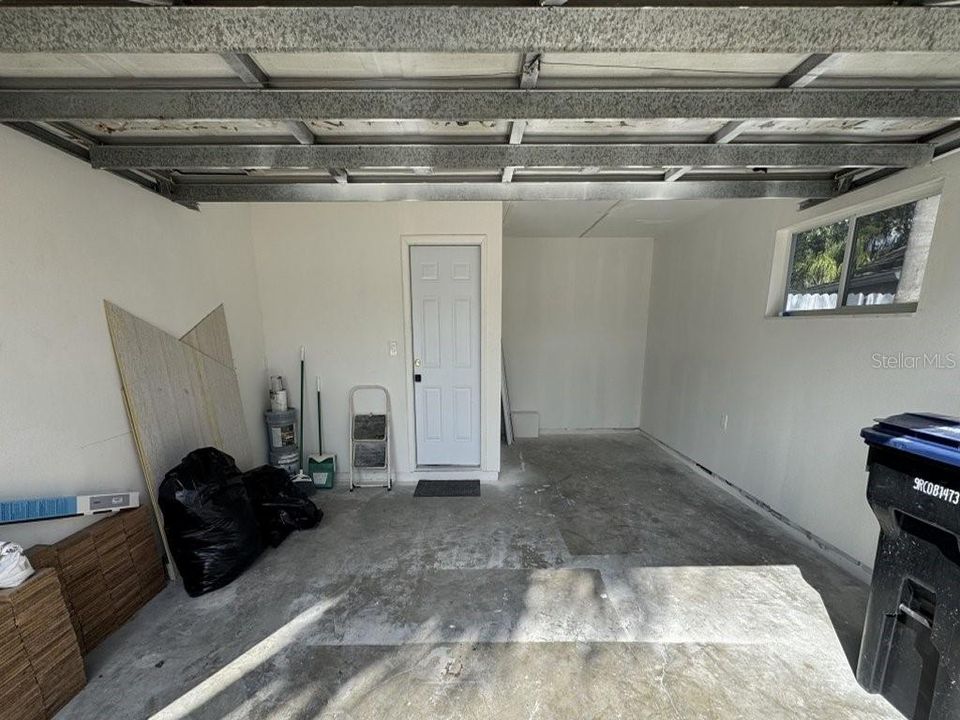 Activo con contrato: $329,000 (3 camas, 2 baños, 1125 Pies cuadrados)