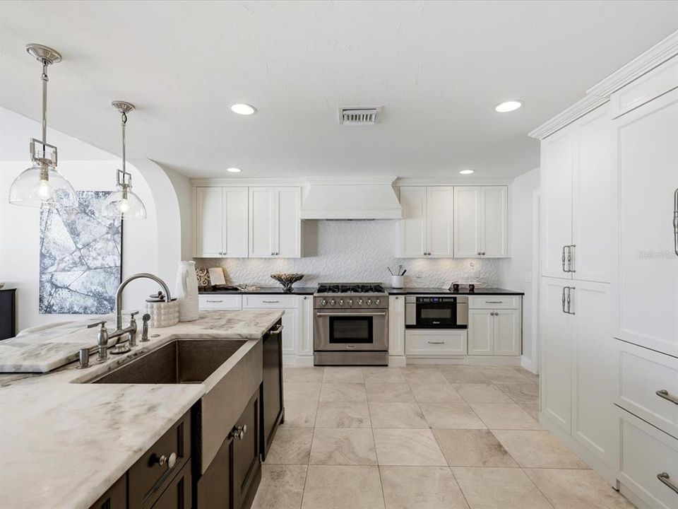 待售: $3,690,000 (4 贝兹, 3 浴室, 4390 平方英尺)