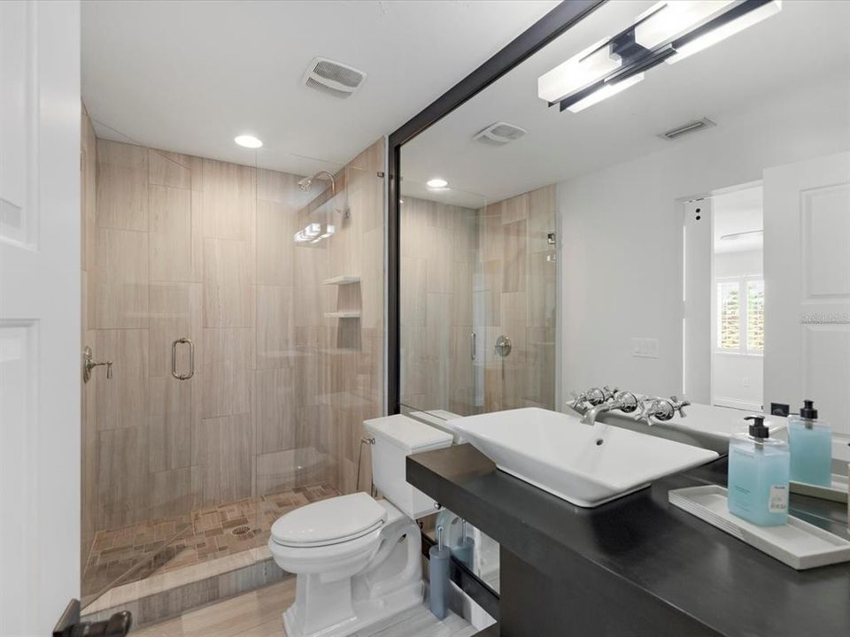 待售: $3,690,000 (4 贝兹, 3 浴室, 4390 平方英尺)