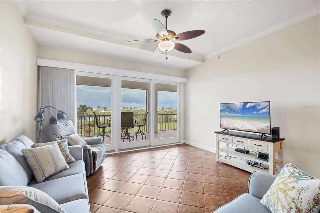 For Sale: $599,000 (2 beds, 2 baths, 1682 Square Feet)