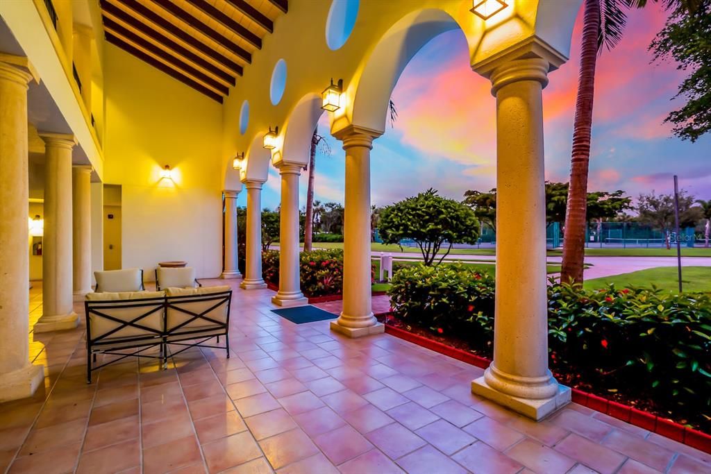 For Sale: $599,000 (2 beds, 2 baths, 1682 Square Feet)