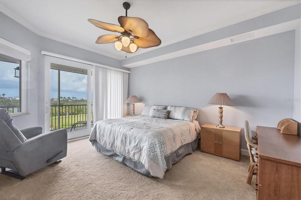 For Sale: $599,000 (2 beds, 2 baths, 1682 Square Feet)