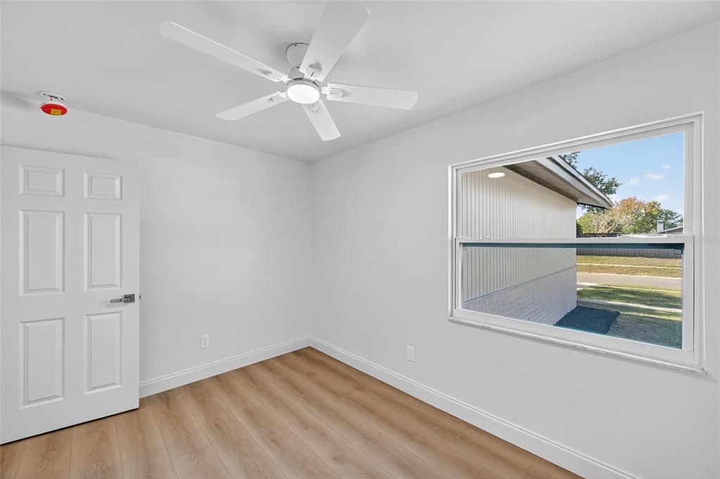 En Venta: $439,000 (4 camas, 2 baños, 1548 Pies cuadrados)