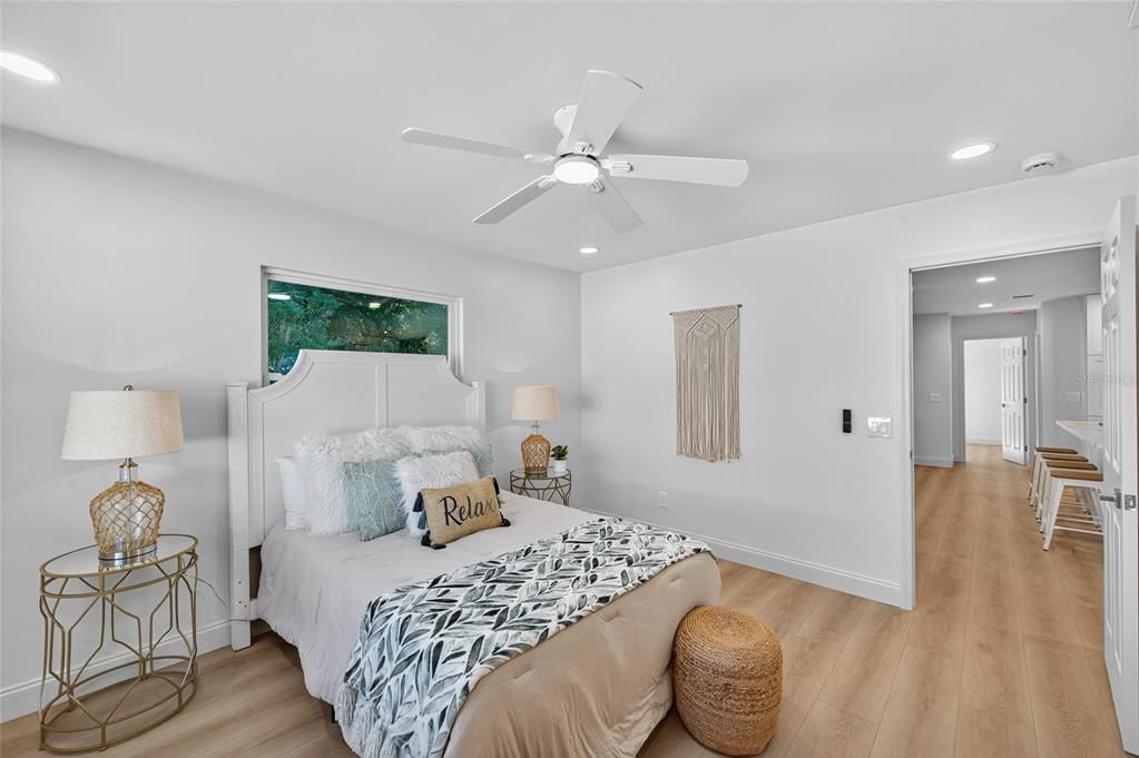 En Venta: $439,000 (4 camas, 2 baños, 1548 Pies cuadrados)