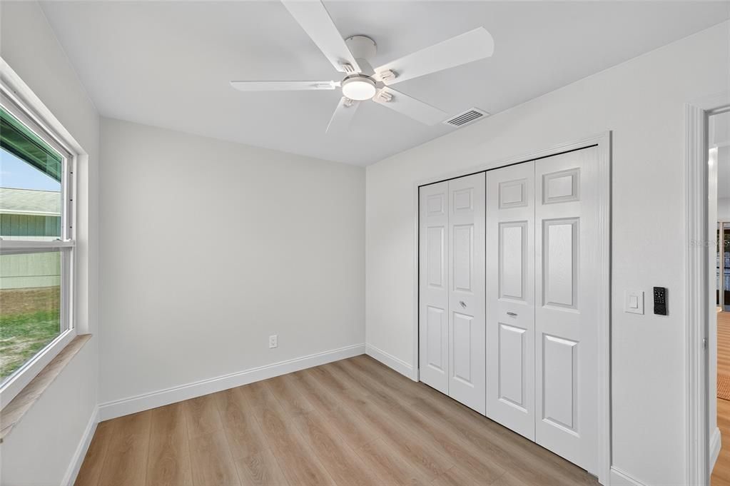 En Venta: $439,000 (4 camas, 2 baños, 1548 Pies cuadrados)