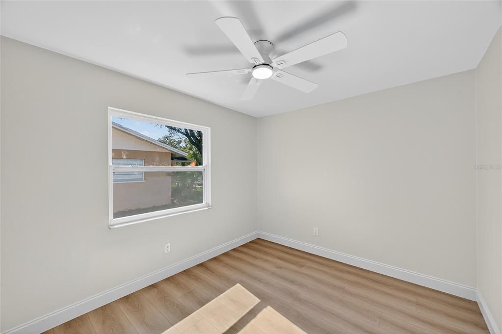 En Venta: $439,000 (4 camas, 2 baños, 1548 Pies cuadrados)