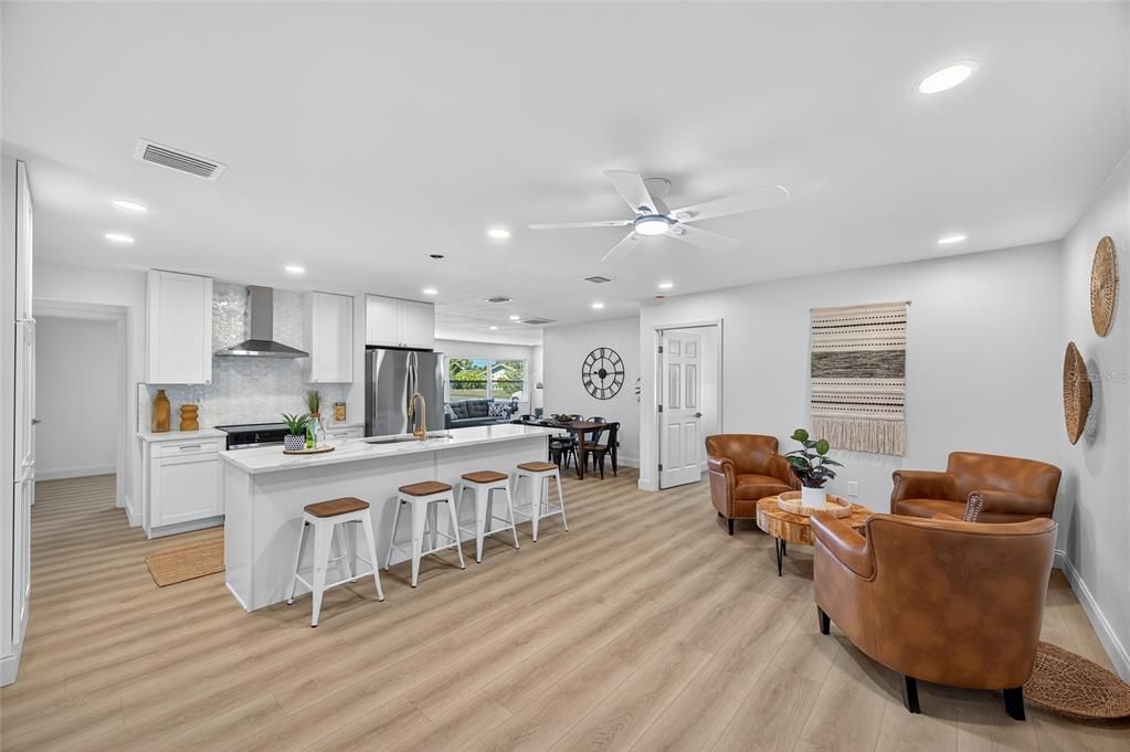 En Venta: $439,000 (4 camas, 2 baños, 1548 Pies cuadrados)