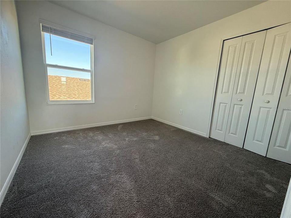 出租: $2,300 (4 贝兹, 2 浴室, 1933 平方英尺)