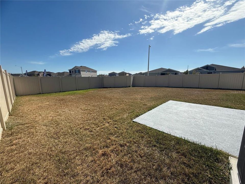 出租: $2,300 (4 贝兹, 2 浴室, 1933 平方英尺)