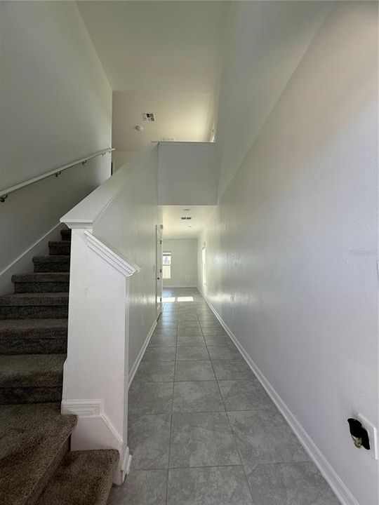 出租: $2,300 (4 贝兹, 2 浴室, 1933 平方英尺)