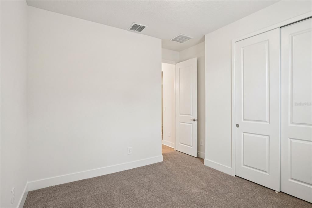 На продажу: $417,730 (4 спален, 2 ванн, 1908 Квадратных фут)