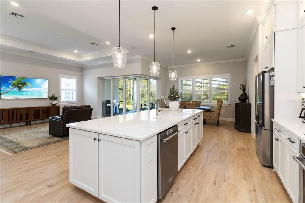 待售: $950,000 (3 贝兹, 3 浴室, 2828 平方英尺)