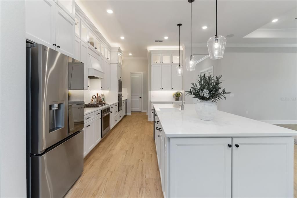 待售: $950,000 (3 贝兹, 3 浴室, 2828 平方英尺)