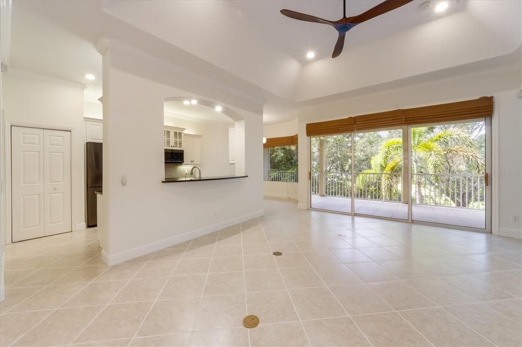 For Sale: $750,000 (2 beds, 2 baths, 1898 Square Feet)