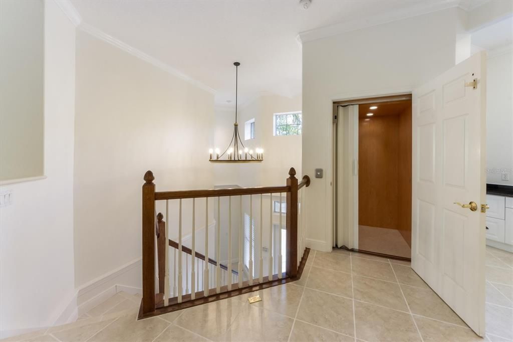 For Sale: $750,000 (2 beds, 2 baths, 1898 Square Feet)