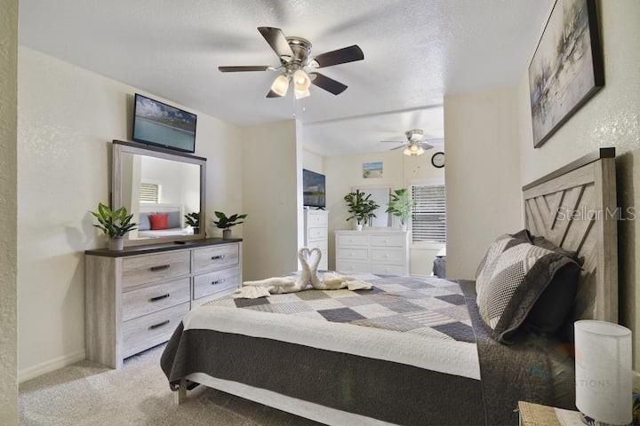 En Renta: $1,600 (2 camas, 1 baños, 740 Pies cuadrados)