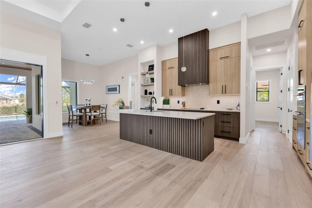 待售: $799,900 (3 贝兹, 3 浴室, 2327 平方英尺)