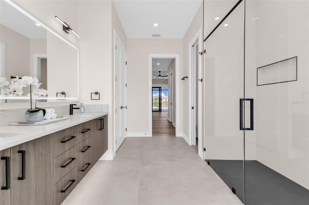 待售: $799,900 (3 贝兹, 3 浴室, 2327 平方英尺)