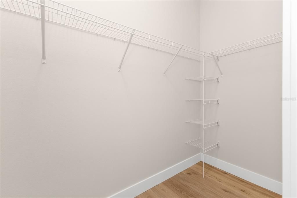 待售: $799,900 (3 贝兹, 3 浴室, 2327 平方英尺)