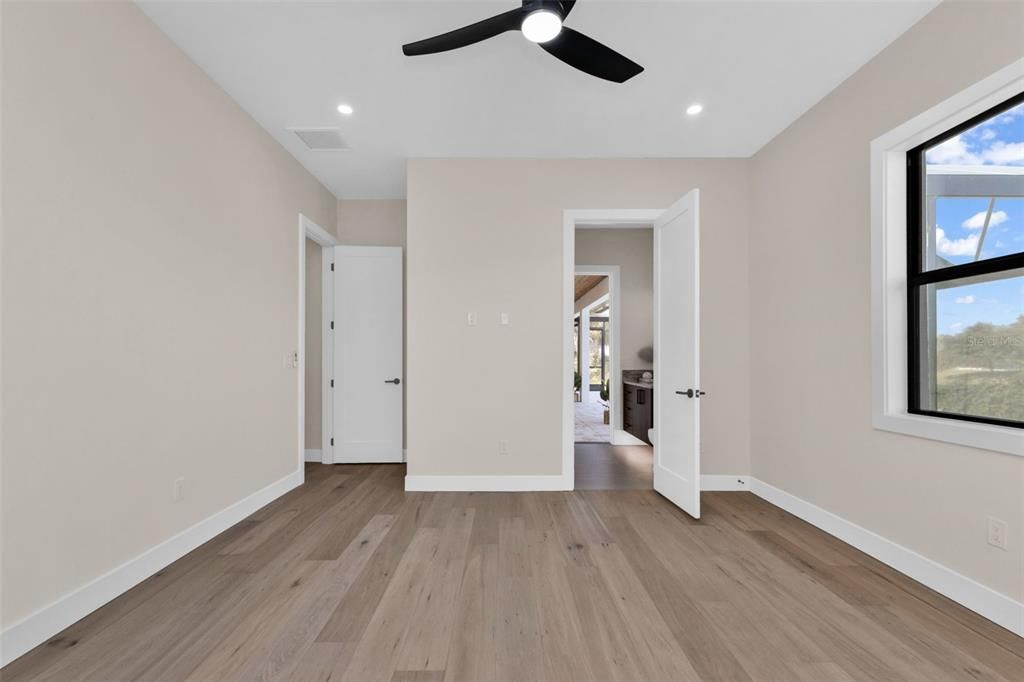 待售: $799,900 (3 贝兹, 3 浴室, 2327 平方英尺)