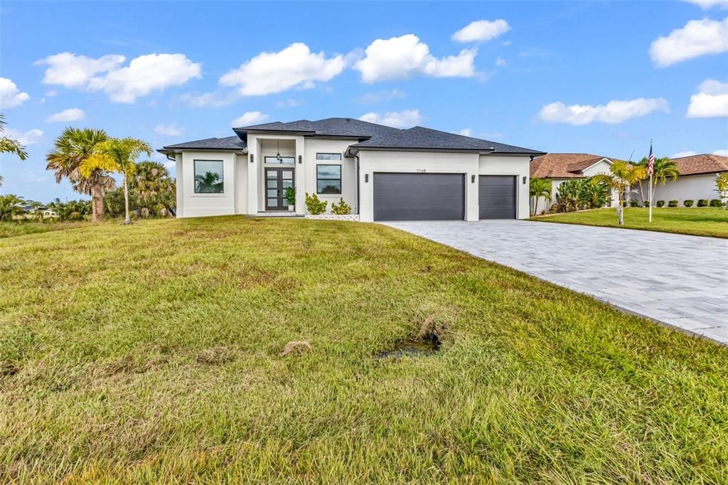 待售: $799,900 (3 贝兹, 3 浴室, 2327 平方英尺)