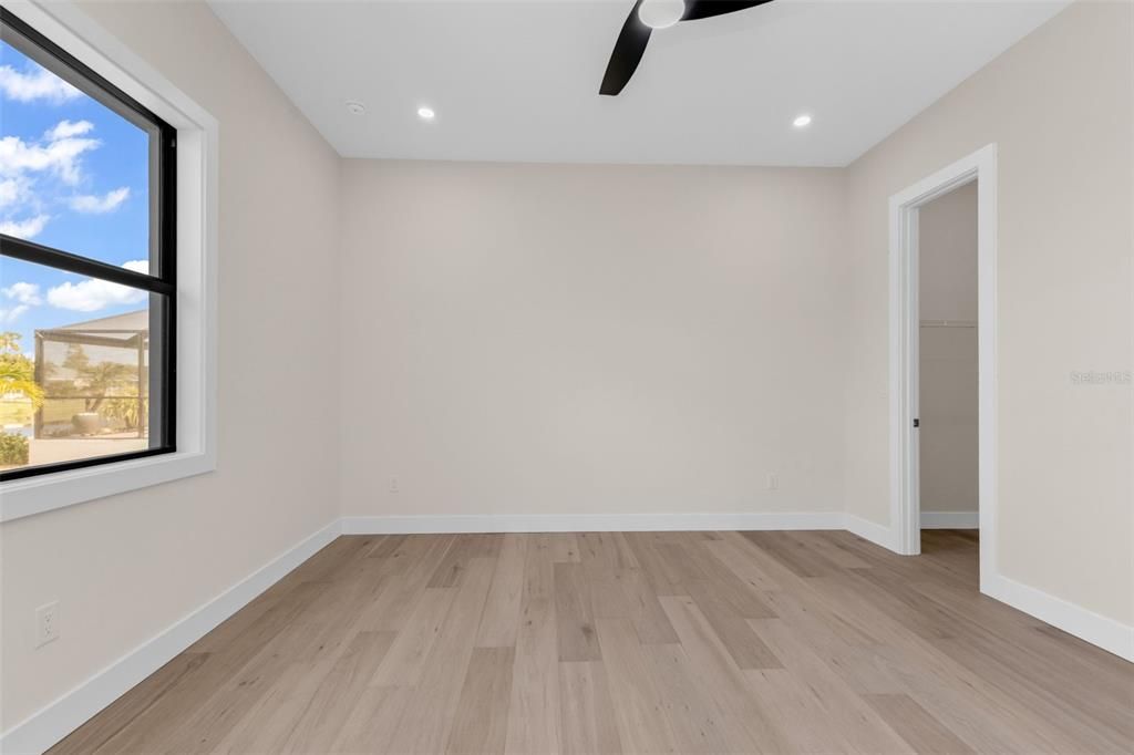 待售: $799,900 (3 贝兹, 3 浴室, 2327 平方英尺)