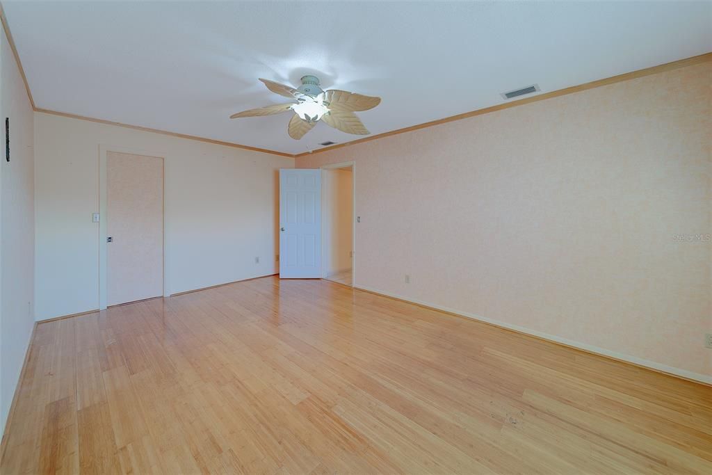 Active With Contract: $515,000 (3 beds, 2 baths, 1834 Square Feet)