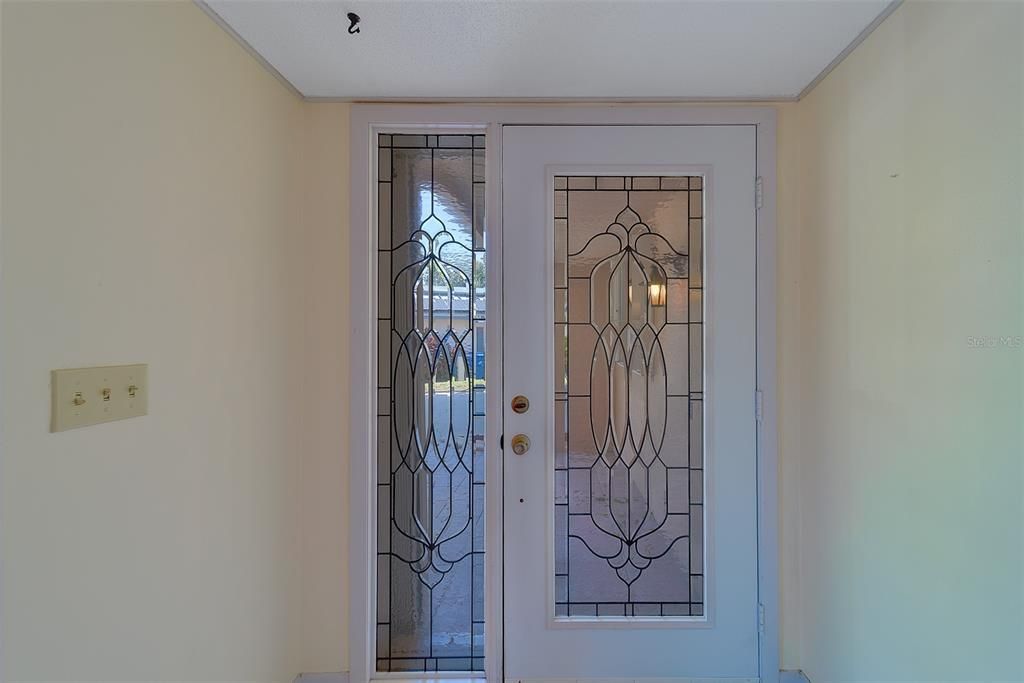 Active With Contract: $515,000 (3 beds, 2 baths, 1834 Square Feet)