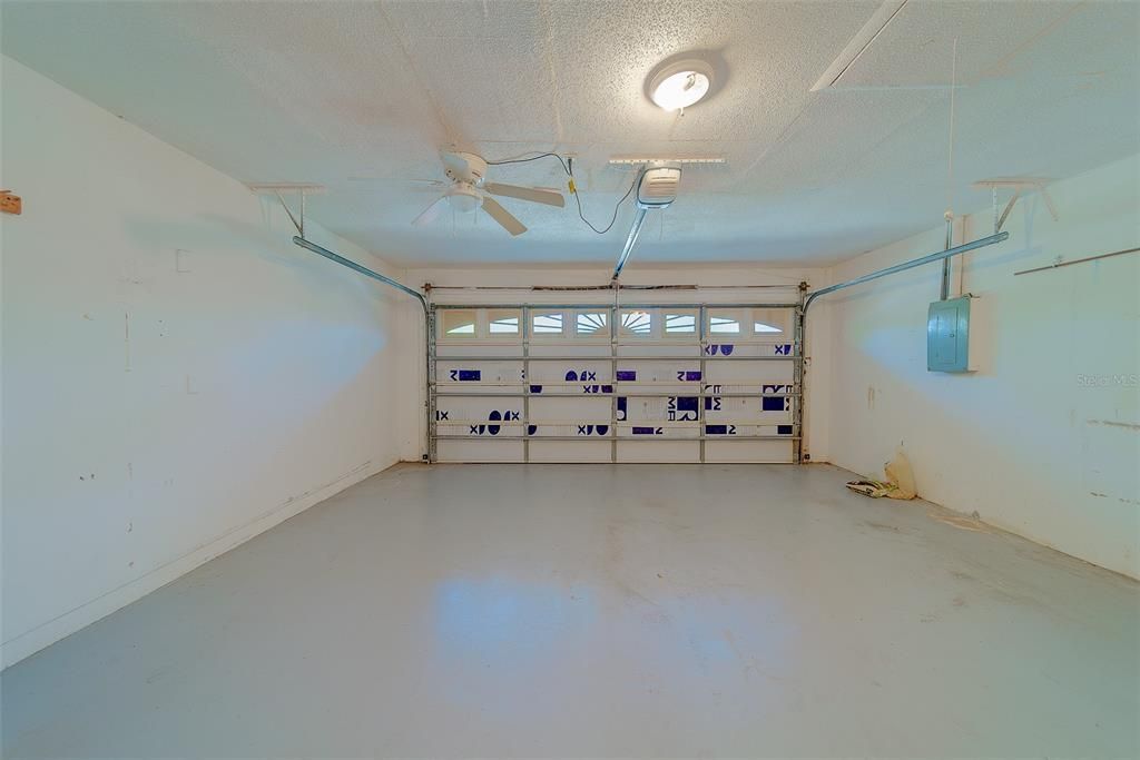 Active With Contract: $515,000 (3 beds, 2 baths, 1834 Square Feet)