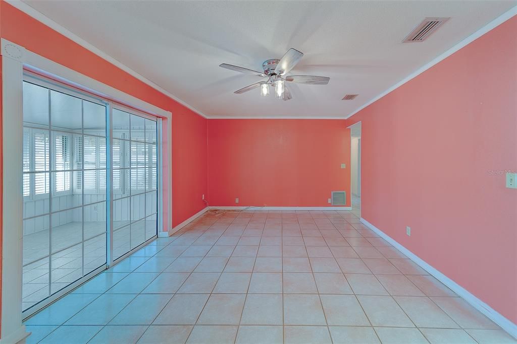 Active With Contract: $515,000 (3 beds, 2 baths, 1834 Square Feet)