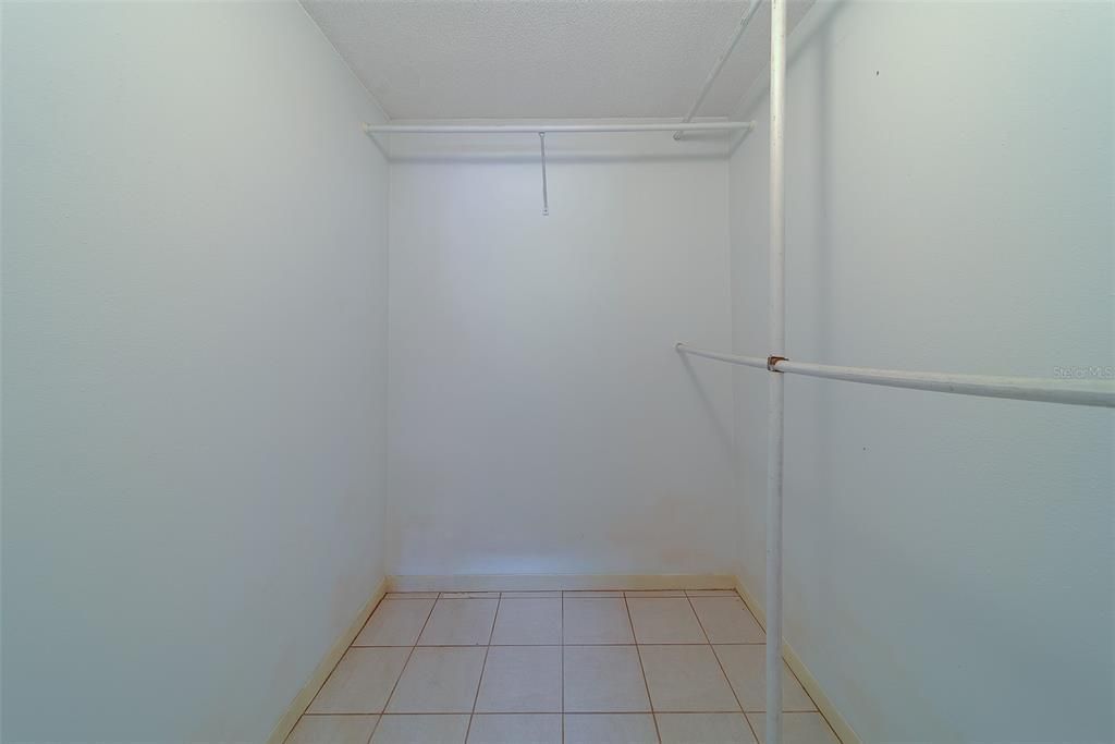 Active With Contract: $515,000 (3 beds, 2 baths, 1834 Square Feet)