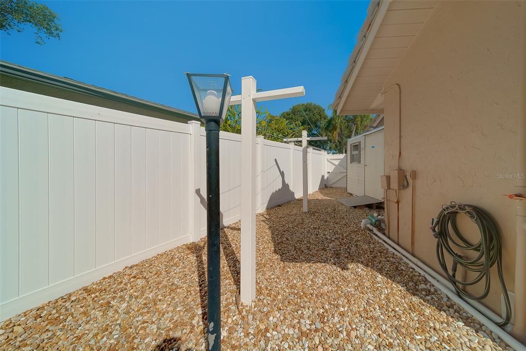 Active With Contract: $515,000 (3 beds, 2 baths, 1834 Square Feet)