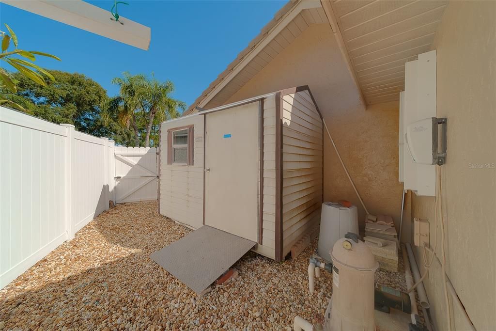 Active With Contract: $515,000 (3 beds, 2 baths, 1834 Square Feet)