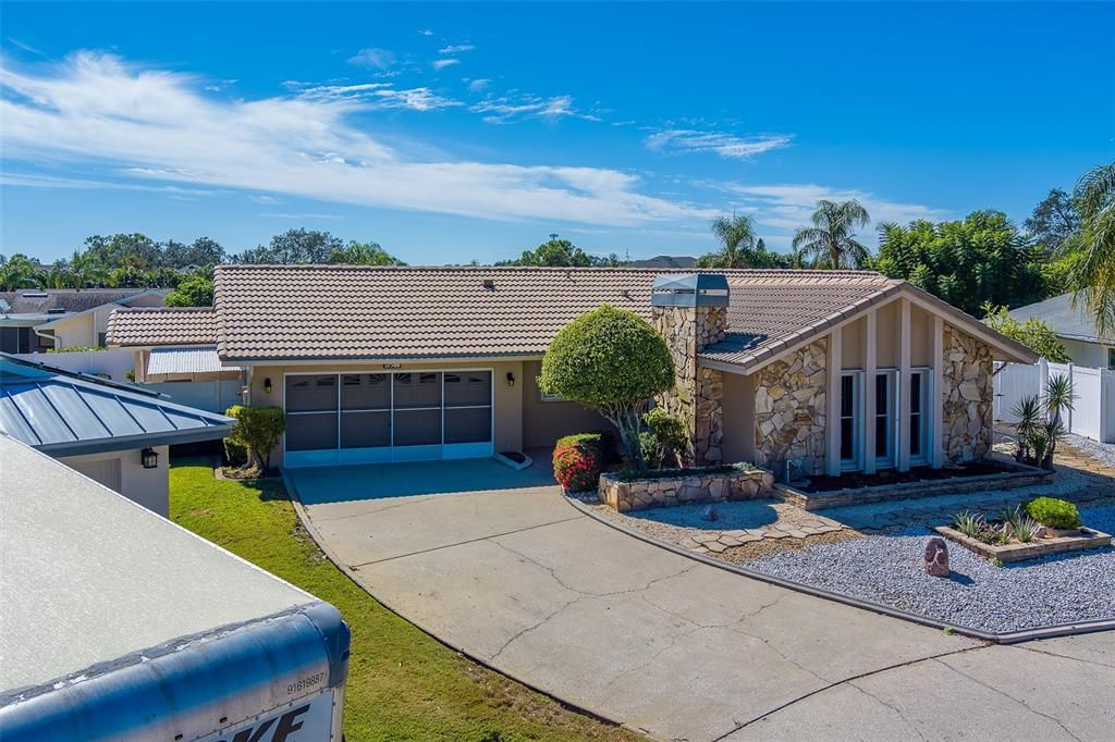 Active With Contract: $515,000 (3 beds, 2 baths, 1834 Square Feet)