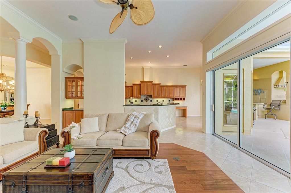 待售: $897,000 (3 贝兹, 3 浴室, 3073 平方英尺)