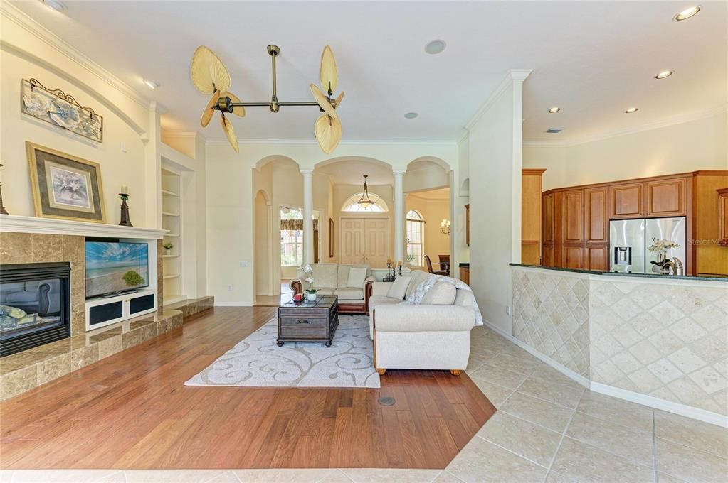 待售: $897,000 (3 贝兹, 3 浴室, 3073 平方英尺)