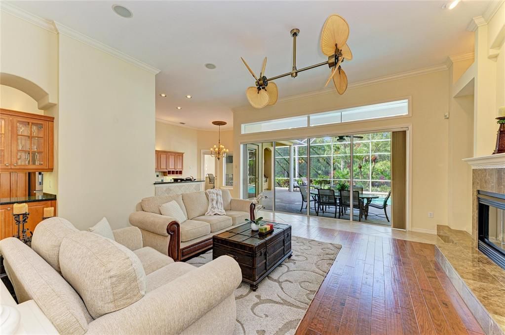 待售: $897,000 (3 贝兹, 3 浴室, 3073 平方英尺)