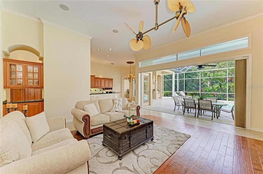 待售: $897,000 (3 贝兹, 3 浴室, 3073 平方英尺)