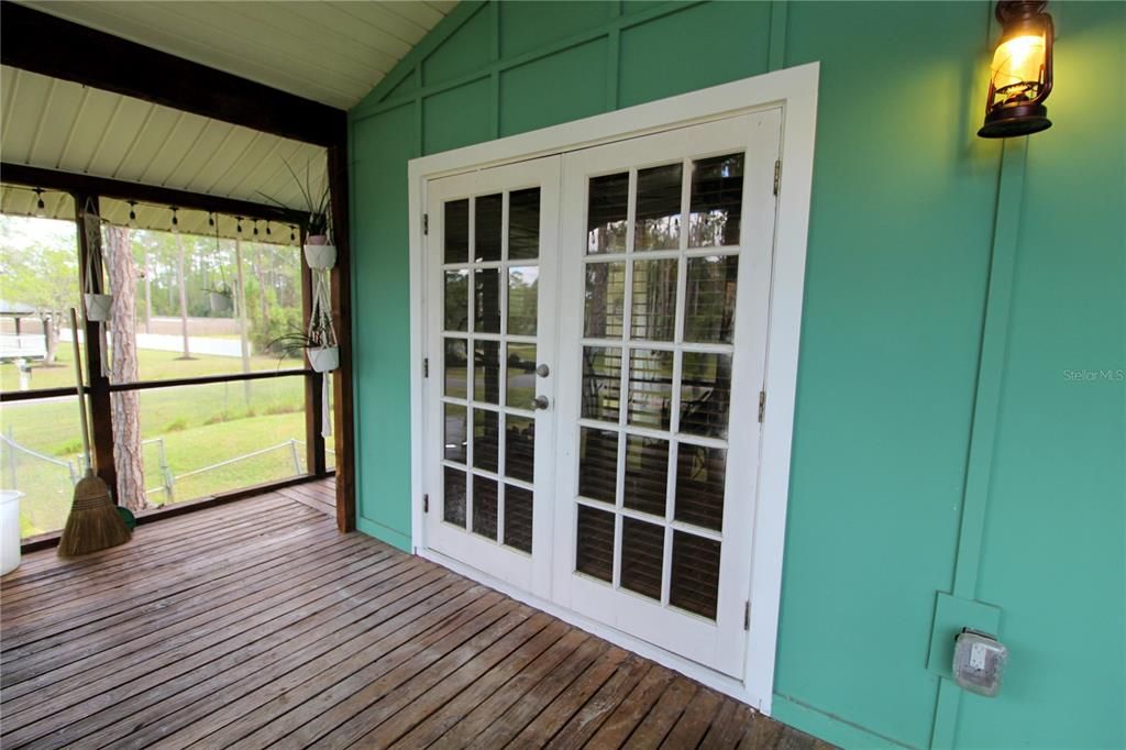 For Sale: $389,000 (1 beds, 1 baths, 750 Square Feet)