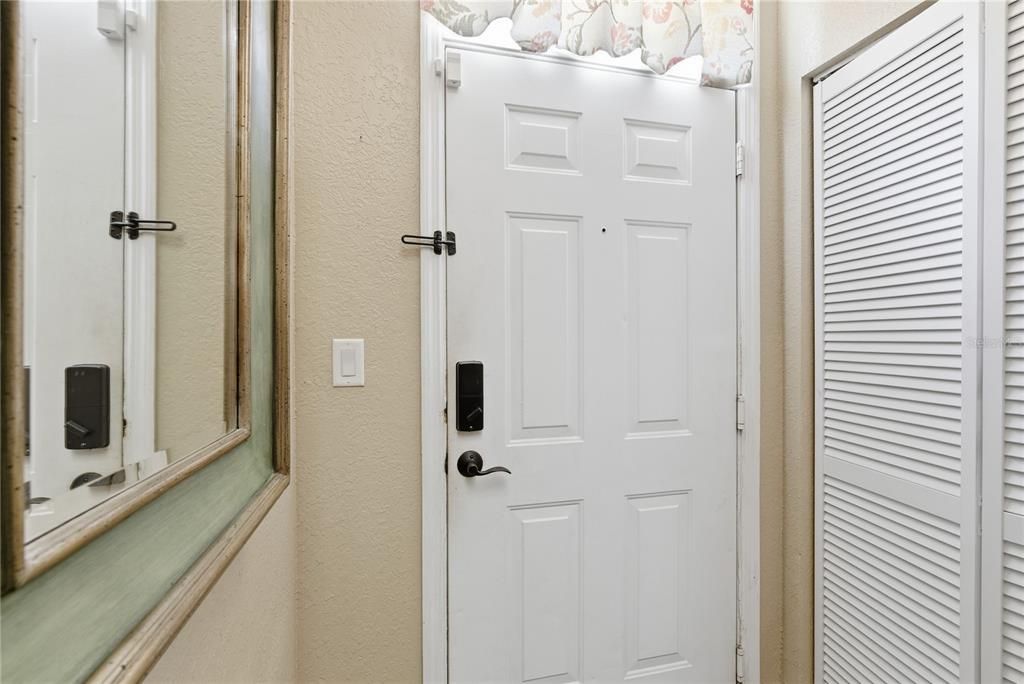 For Sale: $295,000 (3 beds, 2 baths, 1373 Square Feet)