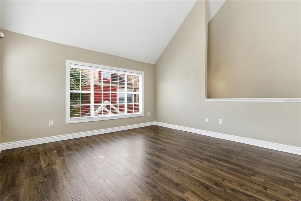 For Sale: $295,000 (3 beds, 2 baths, 1373 Square Feet)