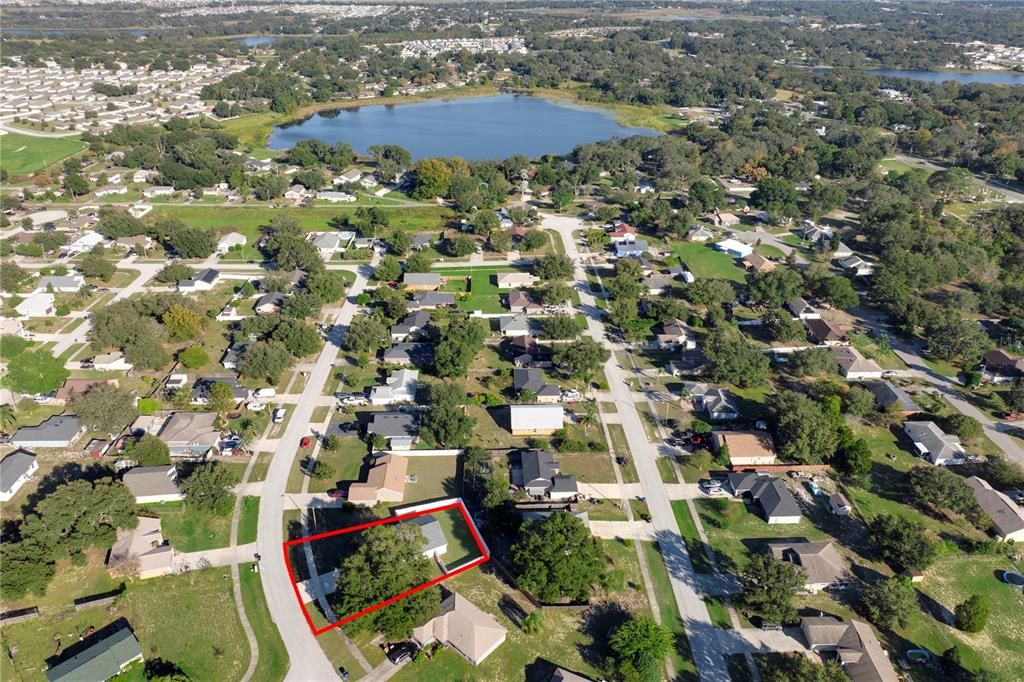 На продажу: $300,000 (4 спален, 2 ванн, 1312 Квадратных фут)