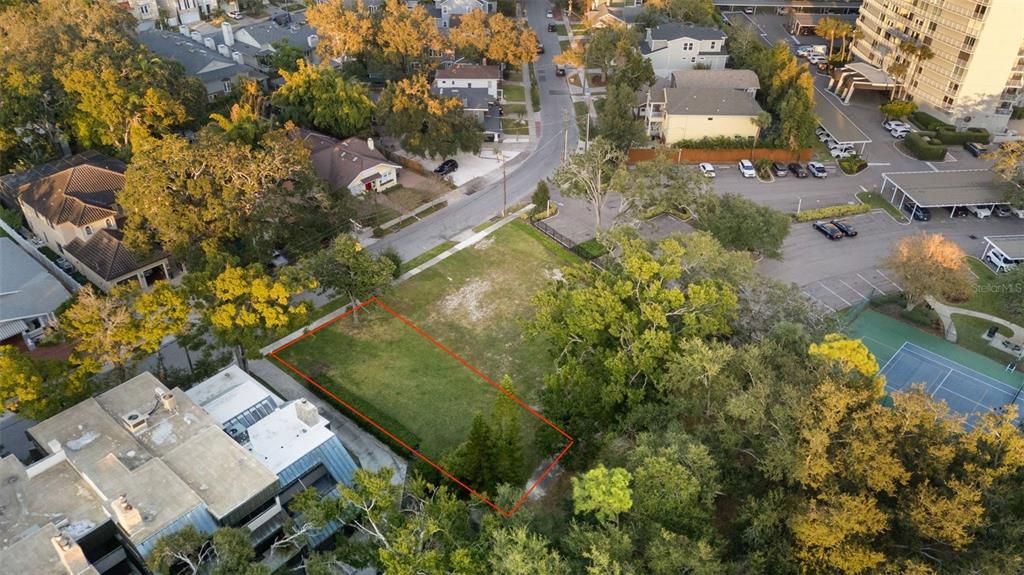 For Sale: $799,000 (0.14 acres)