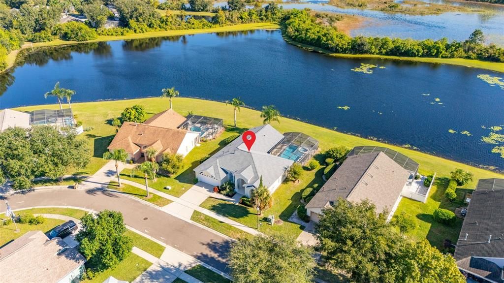 For Sale: $549,999 (5 beds, 4 baths, 2324 Square Feet)