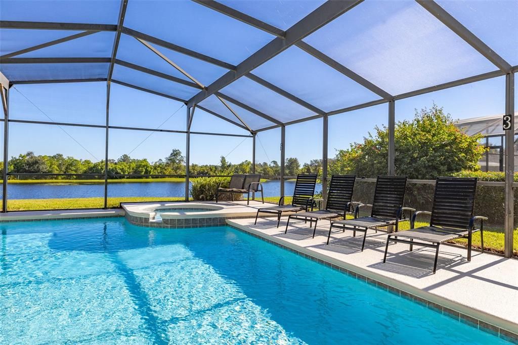 For Sale: $549,999 (5 beds, 4 baths, 2324 Square Feet)